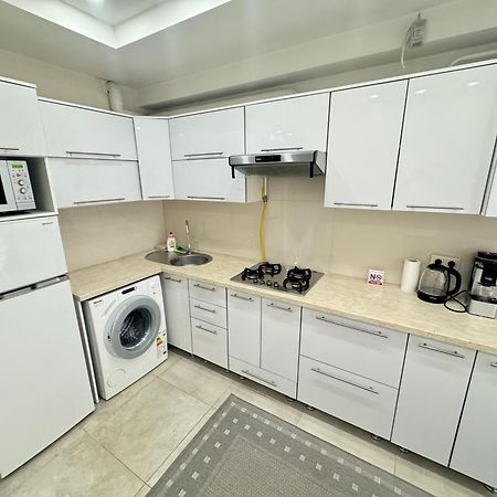 New Lux Apartment In Chisinau Ngoại thất bức ảnh