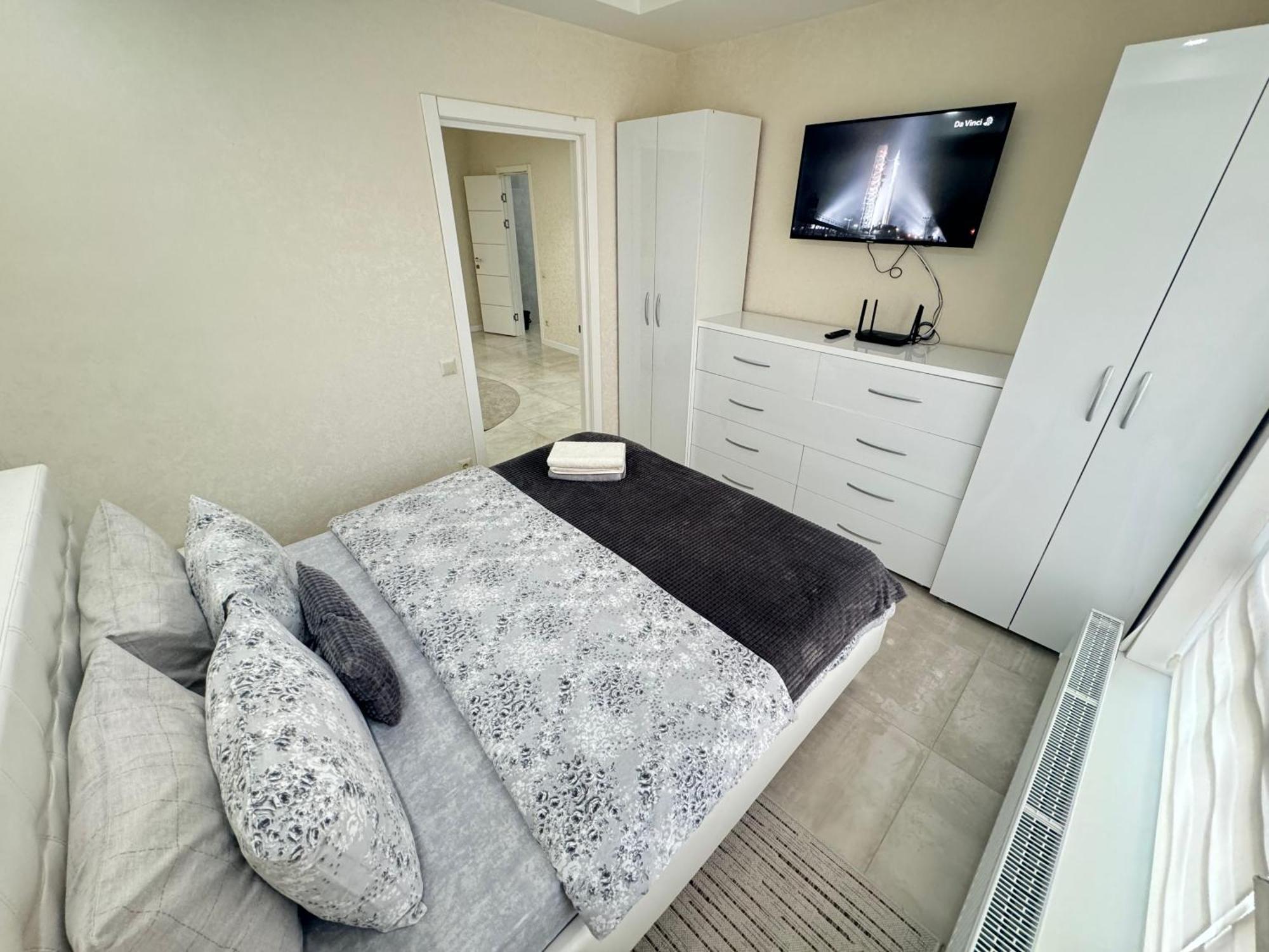 New Lux Apartment In Chisinau Ngoại thất bức ảnh